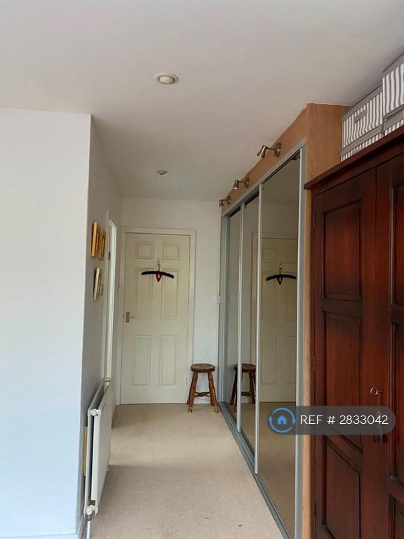 Inbuilt Wardrobes