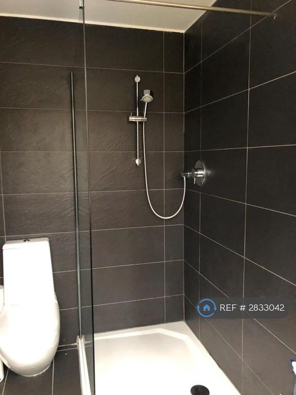Ground Floor En-Suite