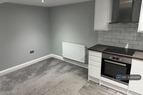 1 bedroom in a house share to rent, Sittingbourne Road, Maidstone, ME14