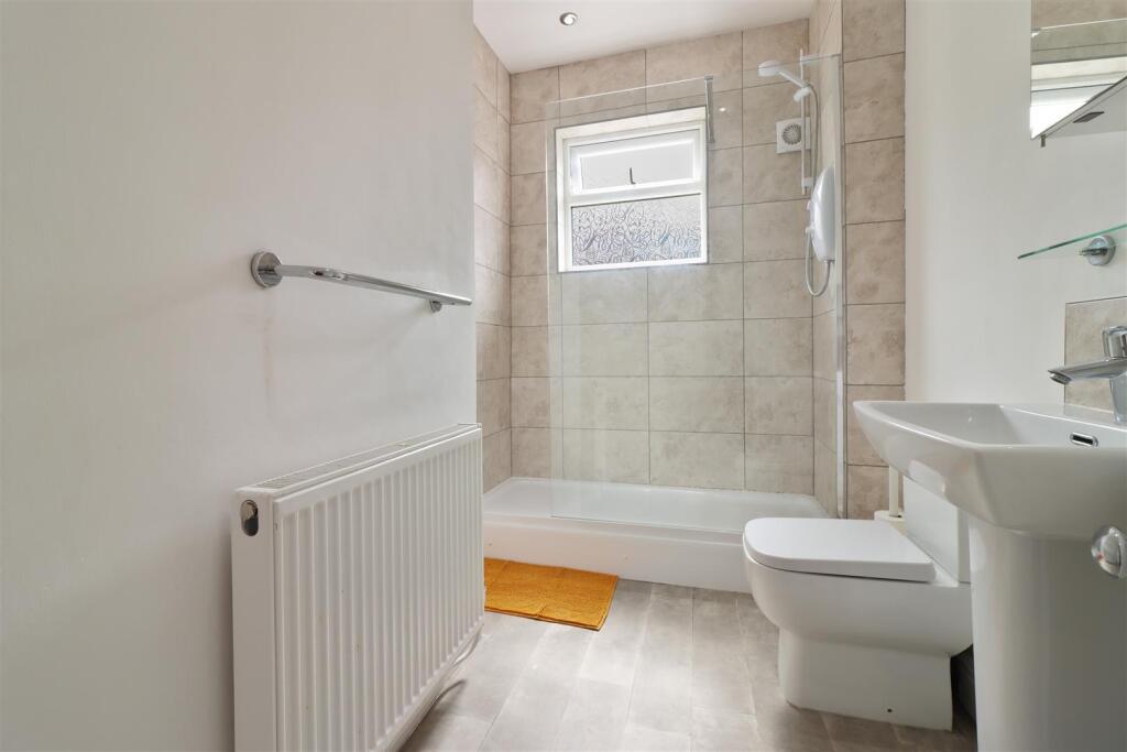 BAthroom 35 RR.jpeg