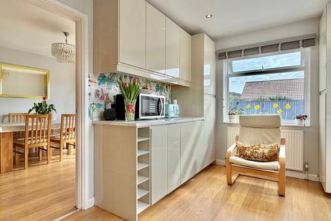 4 bedroom detached bungalow for sale, Long Lane Close, Holbury, SO45