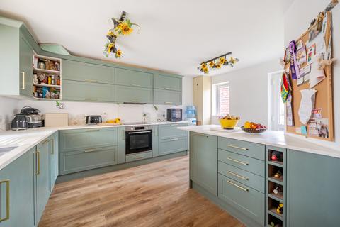 4 bedroom end of terrace house for sale, Sturminster Newton DT10