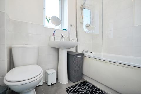 undefined, Cascade Close, Burton-on-Trent, Staffordshire, DE14