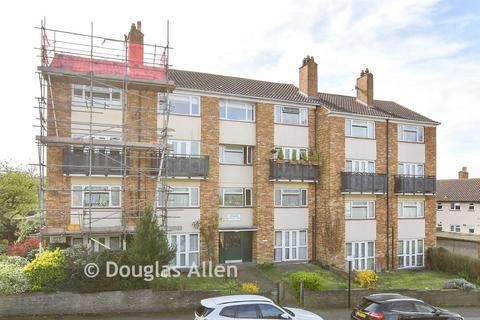 undefined, Payzes Gardens, Woodford Green IG8