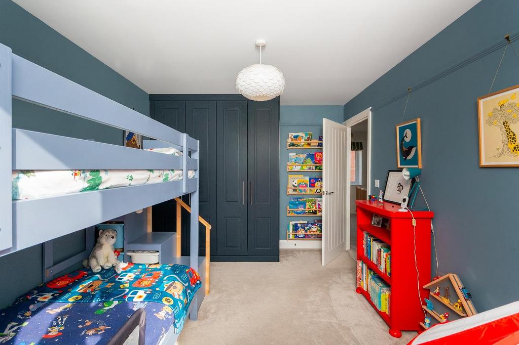 0 R9 WWBG - Bedroom I.jpg