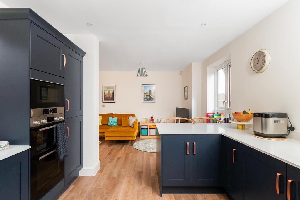 0 R9 WWBG - Kitchen B.jpg