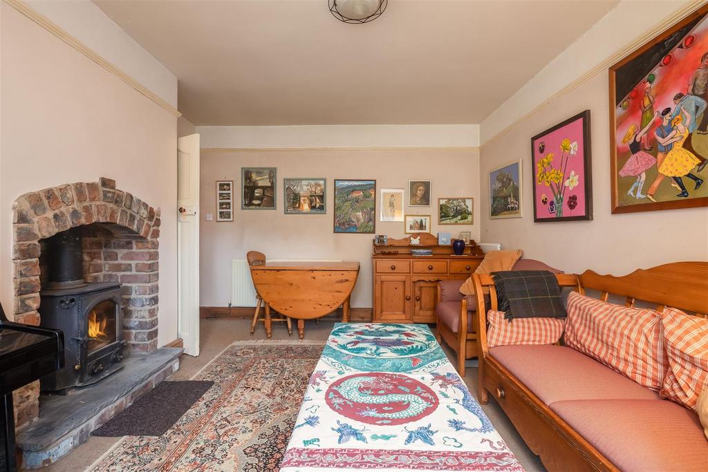 Old Maltongate 54 Living Room-3 Flames.jpg