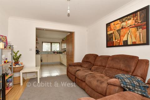 4 bedroom townhouse for sale, Delrogue Road, Crawley RH11