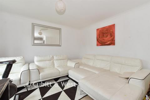 4 bedroom townhouse for sale, Delrogue Road, Crawley RH11