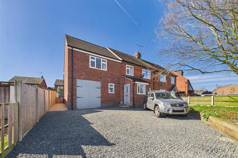 undefined, Broomyclose Lane, Uttoxeter ST14