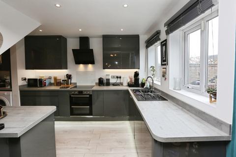 3 bedroom detached house for sale, Sparrow Court, Lee-On-The-Solent