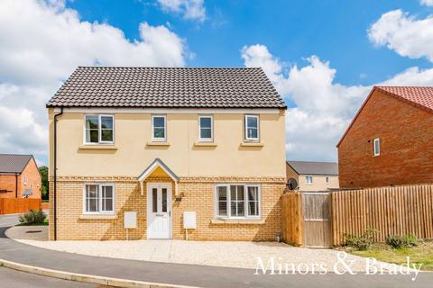 3 bedroom semi-detached house for sale, Bolton Road, Sprowston