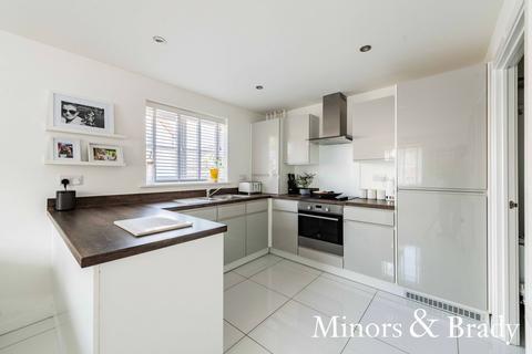 3 bedroom semi-detached house for sale, Bolton Road, Sprowston