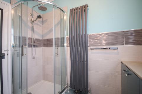 2 bedroom flat for sale, Hollybank Hill, ME10