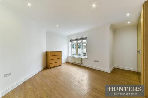 undefined, New Road, Hounslow