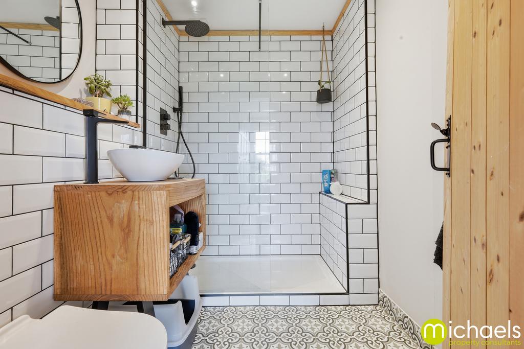 En Suite 1