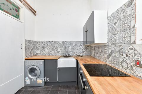 2 bedroom flat for sale, Julian Court, Margate CT9