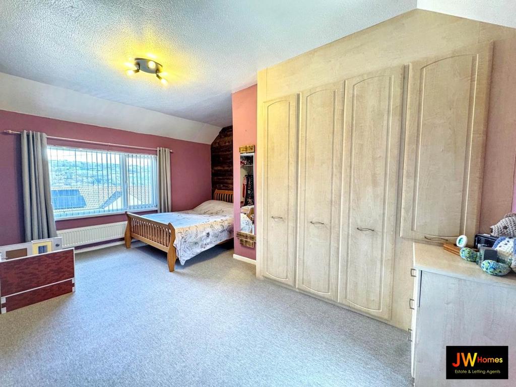 Bedroom 1 (30)