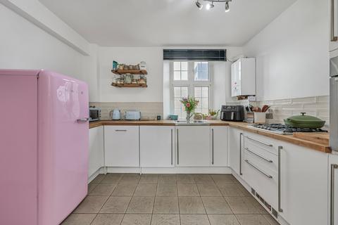3 bedroom flat for sale, Tilson Gardens, Brixton, London, SW2