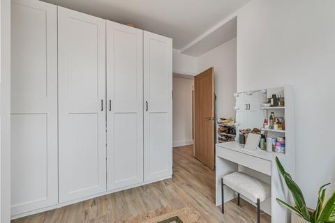 3 bedroom flat for sale, Tilson Gardens, Brixton, London, SW2