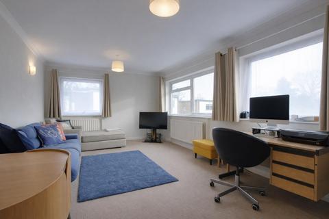 1 bedroom flat to rent, Maplin Close, London