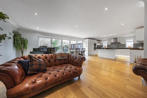 4 bedroom detached house for sale, Hazel Road, Park Street, St. Albans