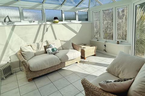 2 bedroom detached bungalow for sale, Coombe Rise, Oadby, Leicester, LE2