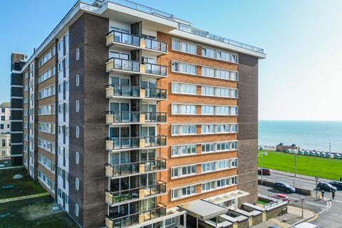 2 bedroom flat for sale, Queens Gardens, Hove, BN3
