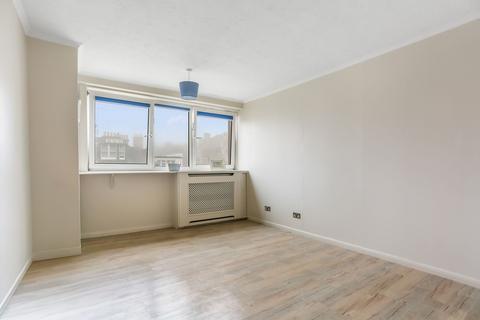 2 bedroom flat for sale, Queens Gardens, Hove, BN3