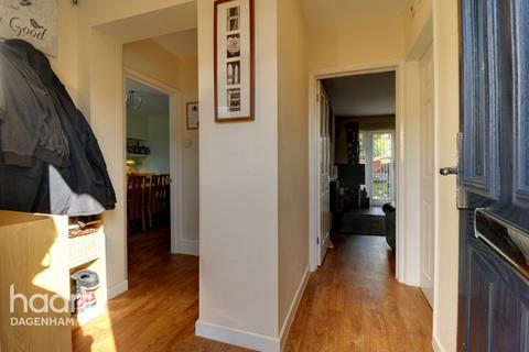 4 bedroom end of terrace house for sale, Hardie Road, Dagenham