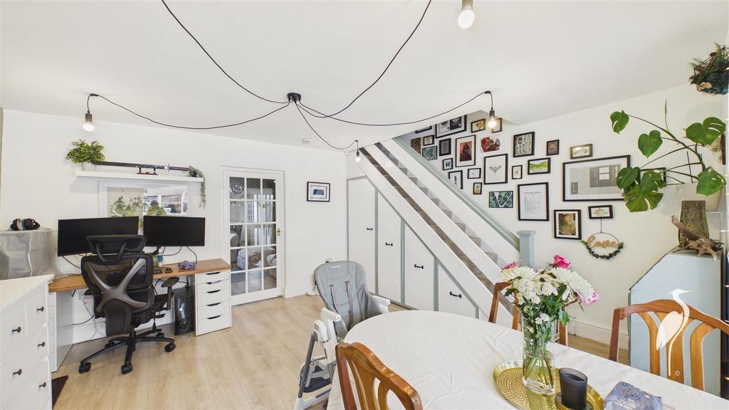 Open Plan Dining Room & Kitchen