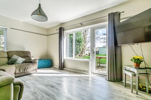 undefined, The Mount, COULSDON, Surrey, CR5