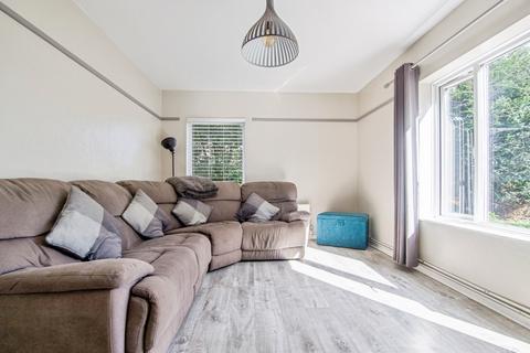 undefined, The Mount, COULSDON, Surrey, CR5