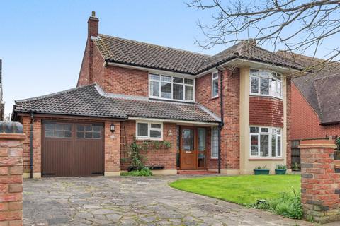 3 bedroom detached house for sale, Tyrone Road, Thorpe Bay SS1