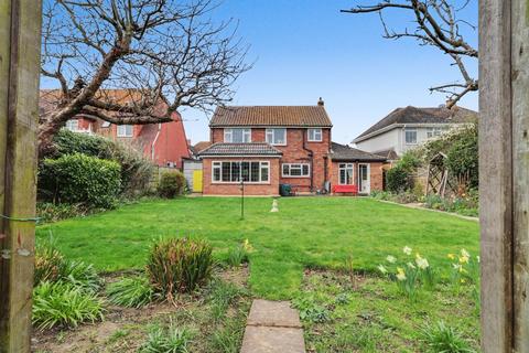 3 bedroom detached house for sale, Tyrone Road, Thorpe Bay SS1