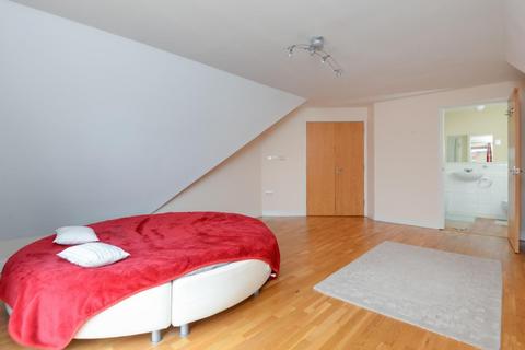 2 bedroom apartment for sale, Scotney Gardens, St. Peters Street, Maidstone