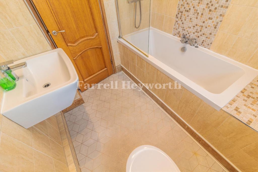 Bathroom image 2