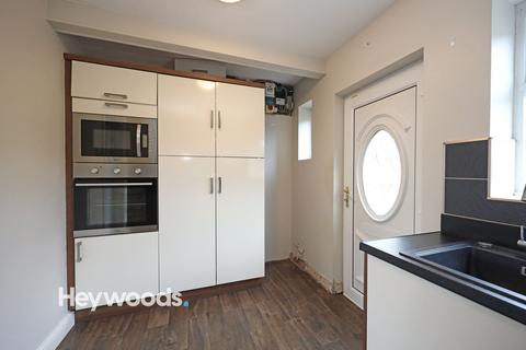 3 bedroom semi-detached house for sale, Vernon Avenue, Audley, Stoke On Trent, ST7 8EF