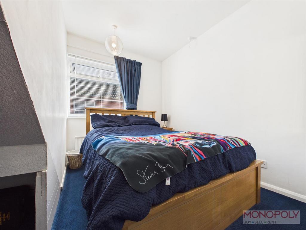 CAM04439 G0-PR0249-STILL008.jpg
