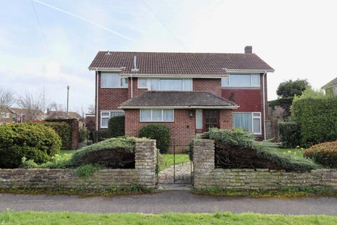 4 bedroom detached house for sale, St Catherines Road, Hayling Island