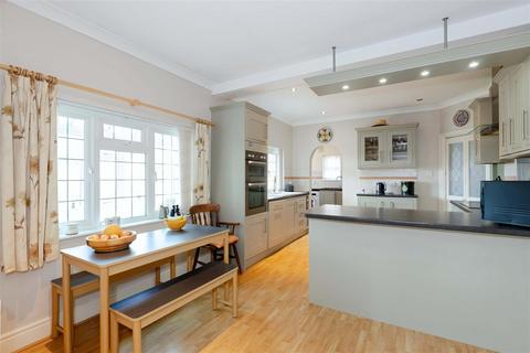 4 bedroom detached house for sale, Salvington Hill, Worthing