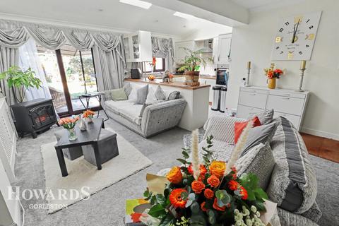 undefined, The Cove, Belton