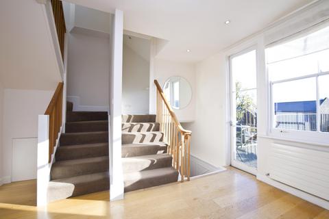 2 bedroom flat to rent, Oxford Gardens, London, UK, W10