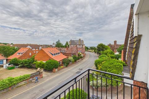 2 bedroom apartment for sale, Overstrand Road, Cromer, NR27