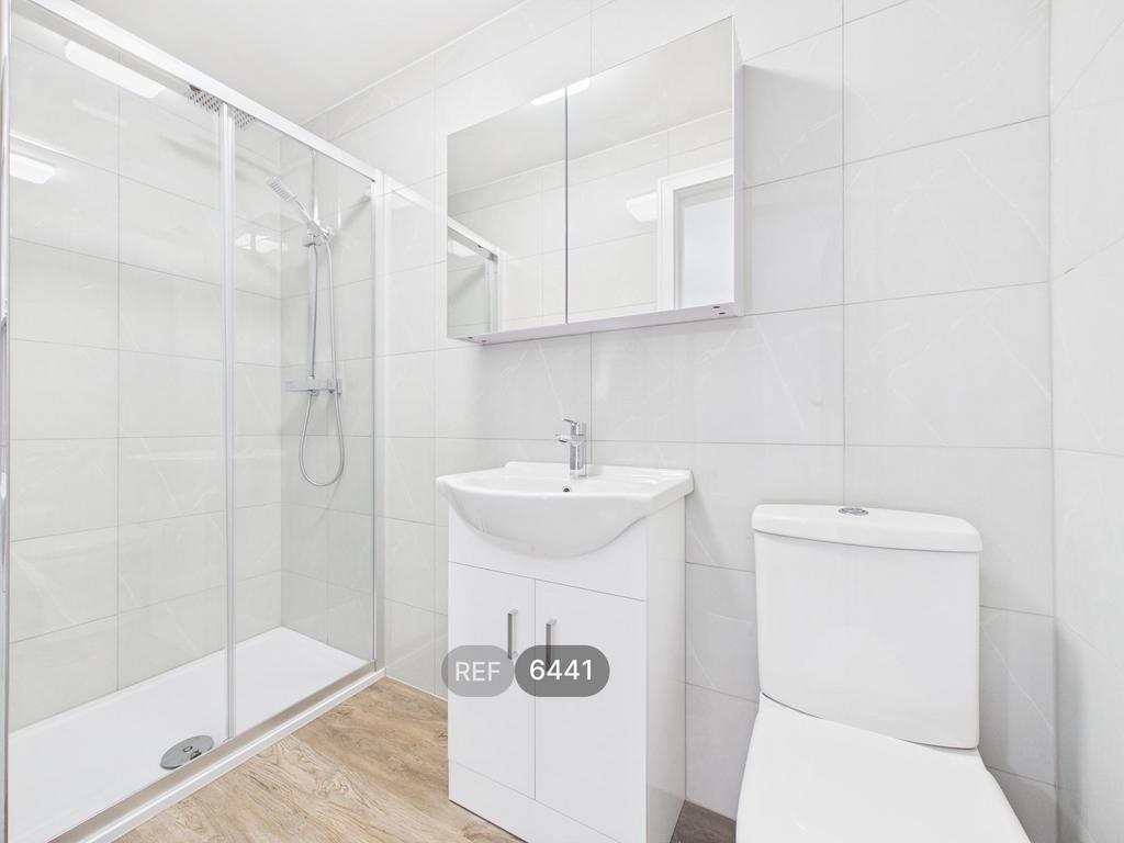 En suite bathroom