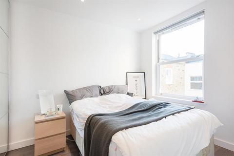 1 bedroom flat to rent, Lough Road, London, N7
