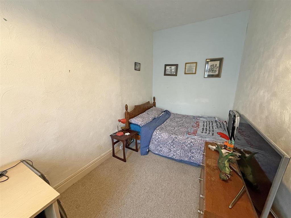 Bedroom 2.jpg
