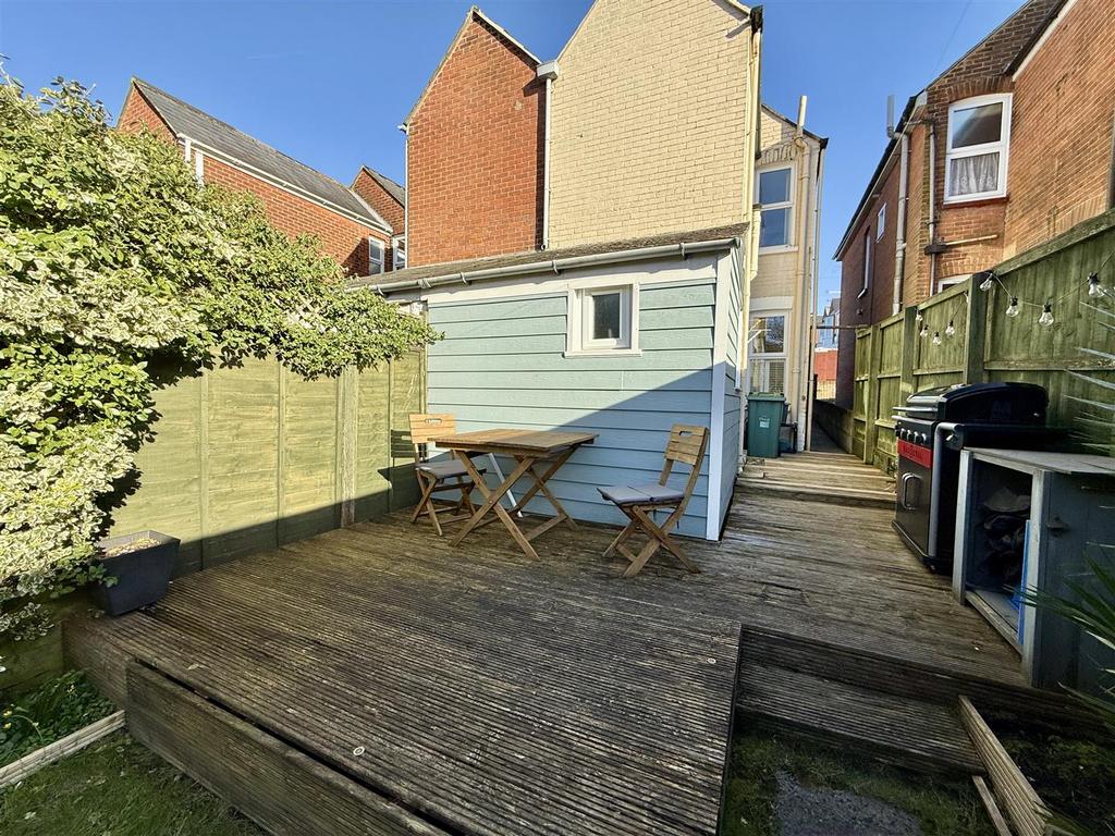Rear Garden: