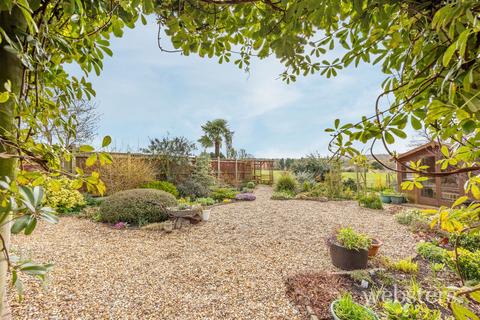 2 bedroom detached bungalow for sale, Taverham Road, Norwich NR8