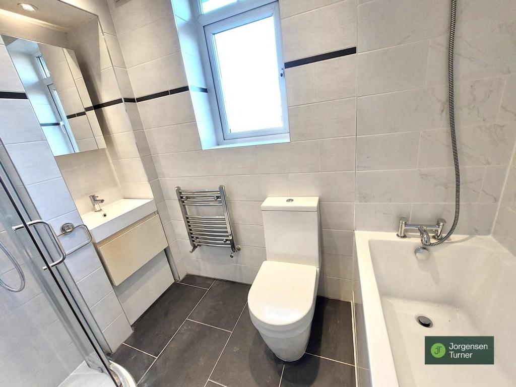Family bathroom